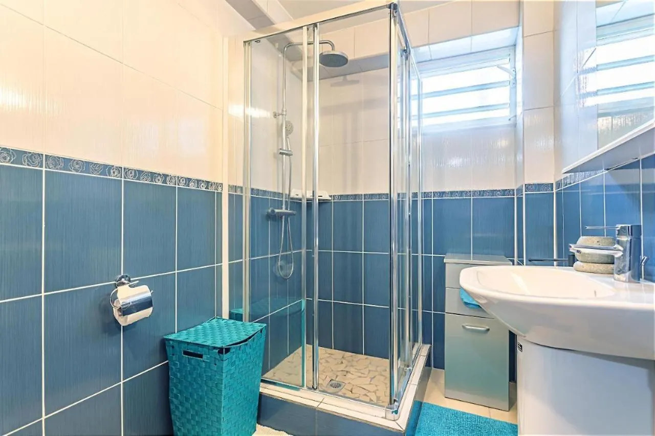 Appartement Charmant A Le Moule, Avec Piscine Partagee 0*,  Guadeloupe