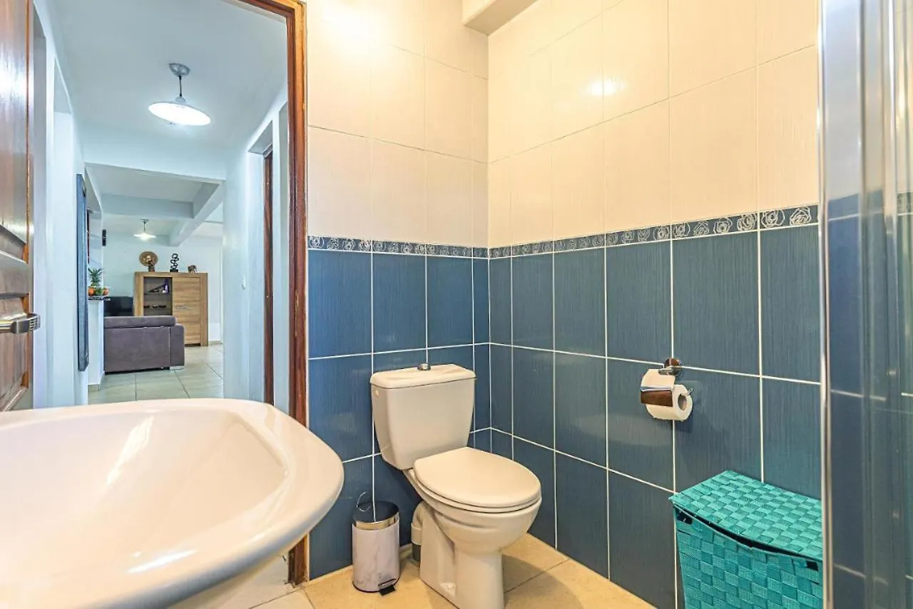 Appartement Charmant A Le Moule, Avec Piscine Partagee Guadeloupe
